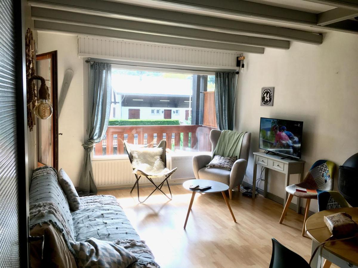 T2 Centre Village - Proximite Telecabine - Vue Montagne Plein Sud - Terrasse Couverte - Balcon - Chambre 1 Lit Double En 160 - Salon 1 Canape Convertible En 140 - Cuisine Separee Saint-Lary-Soulan Luaran gambar